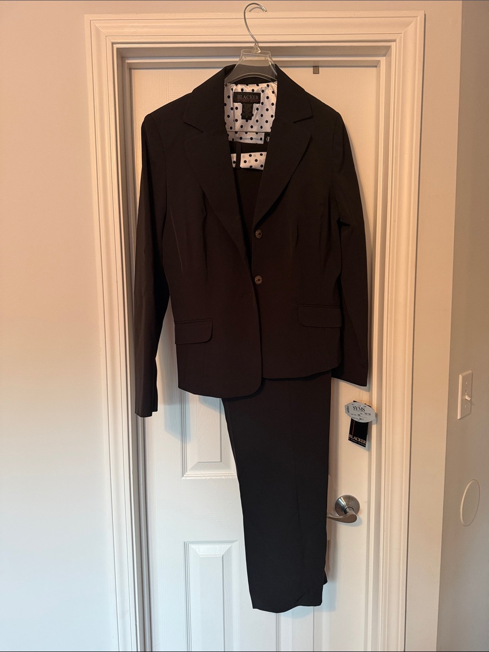Black Women’s Two-Piece Pant Suit - Professional Tailored Set